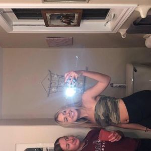 Meet your Posher, Halle